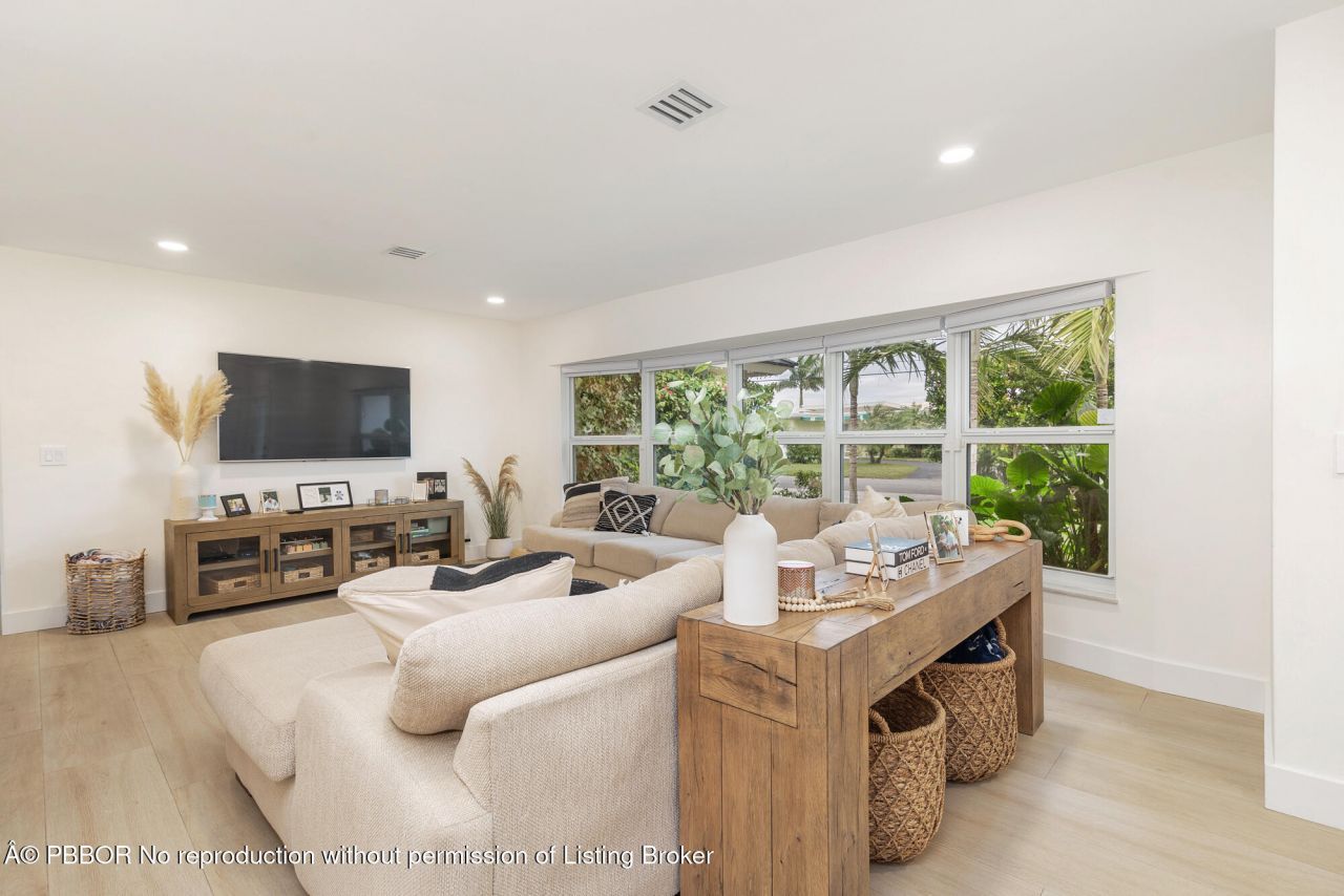 7521 Edgewater Circle, Lake Clarke Shores, FL 33406 Photo