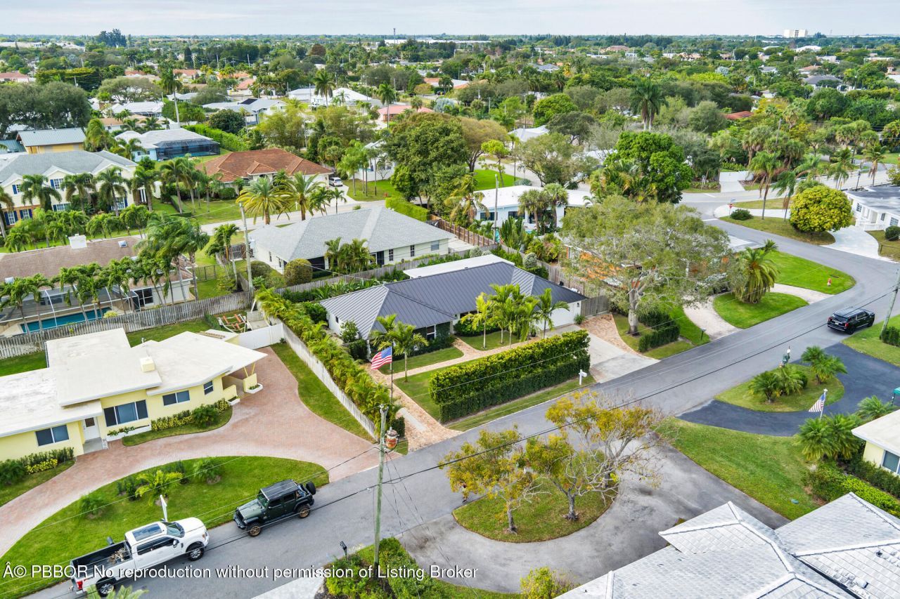 7521 Edgewater Circle, Lake Clarke Shores, FL 33406 Photo