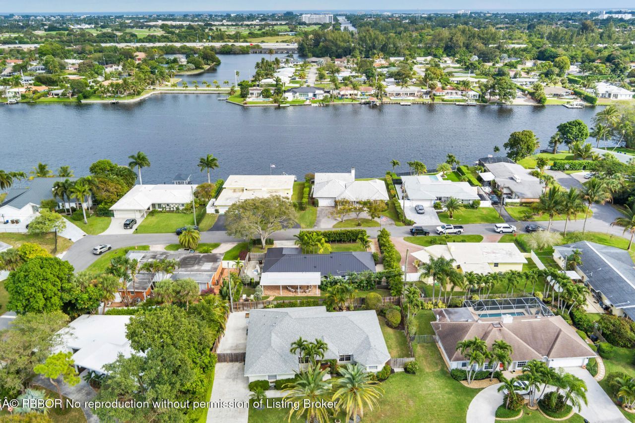 7521 Edgewater Circle, Lake Clarke Shores, FL 33406 Photo