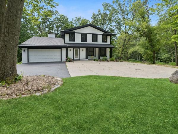 N2781 Wildwood DRIVE, Lake Geneva, WI 53147