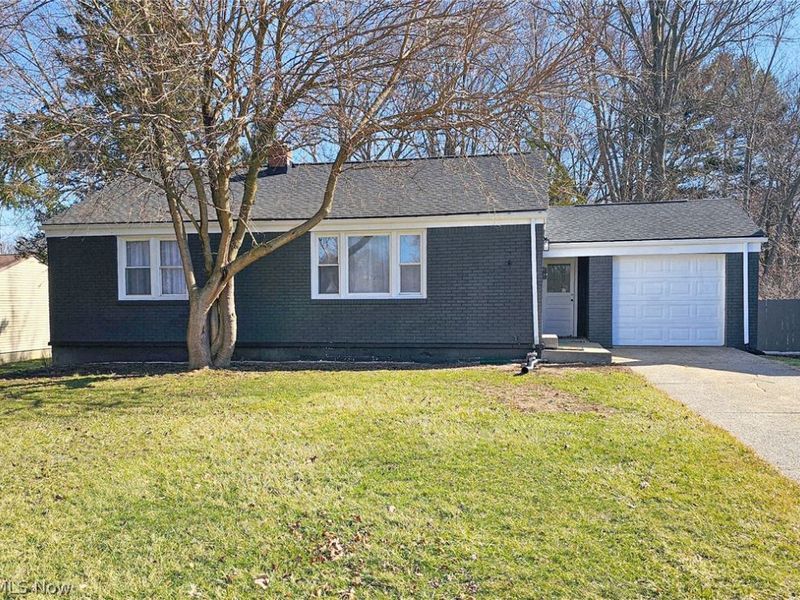 1054 Runge Avenue, Struthers, OH 44471 Photo 2