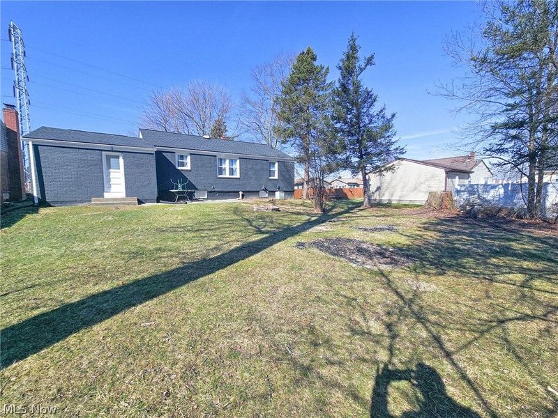 1054 Runge Avenue, Struthers, OH 44471 Photo 4