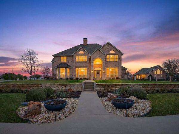 2101 Lakeshore Drive, Cleburne, TX 76033