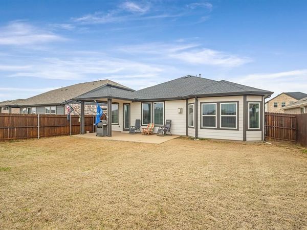 1913 Briar Hill Drive, Denton, TX 76207