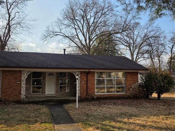 56 Friendly Drive , Belleville, IL 62226