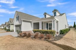 102 Garden Gate Way photo 4