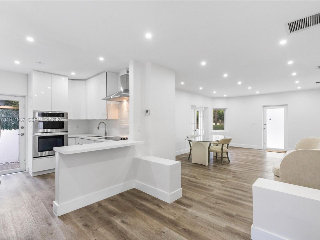 8934 Harding Ave , Surfside, FL 33154 Photo