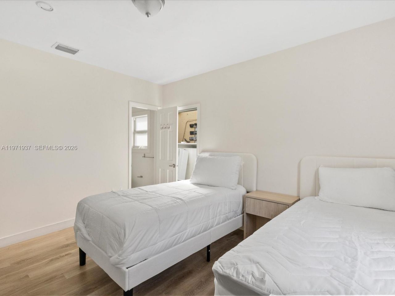 8934 Harding Ave , Surfside, FL 33154 Photo