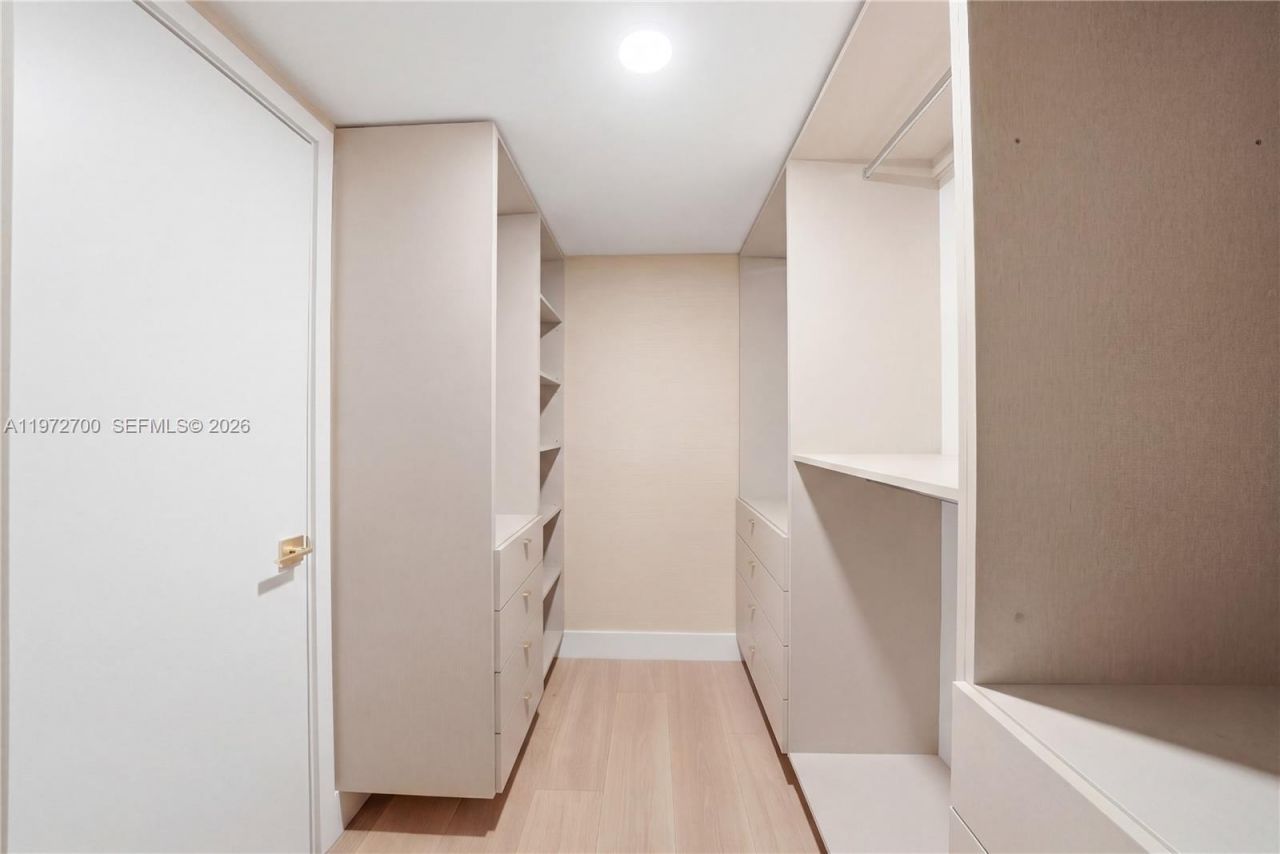 5801 Collins Ave , Unit 700, Miami Beach, FL 33140 Photo