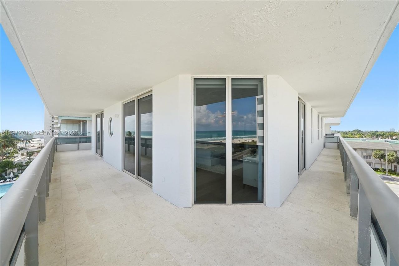 5801 Collins Ave , Unit 700, Miami Beach, FL 33140 Photo