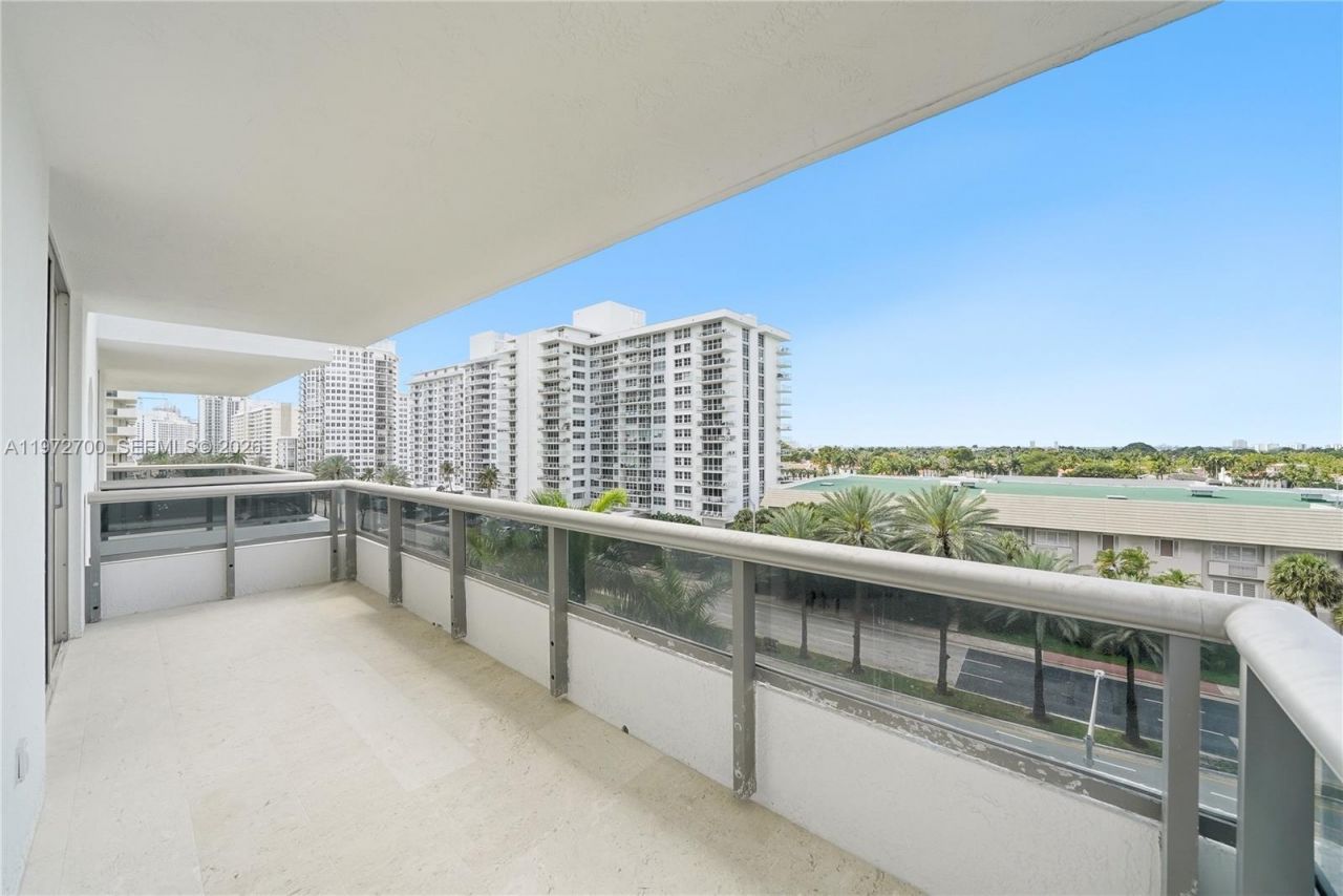 5801 Collins Ave , Unit 700, Miami Beach, FL 33140 Photo