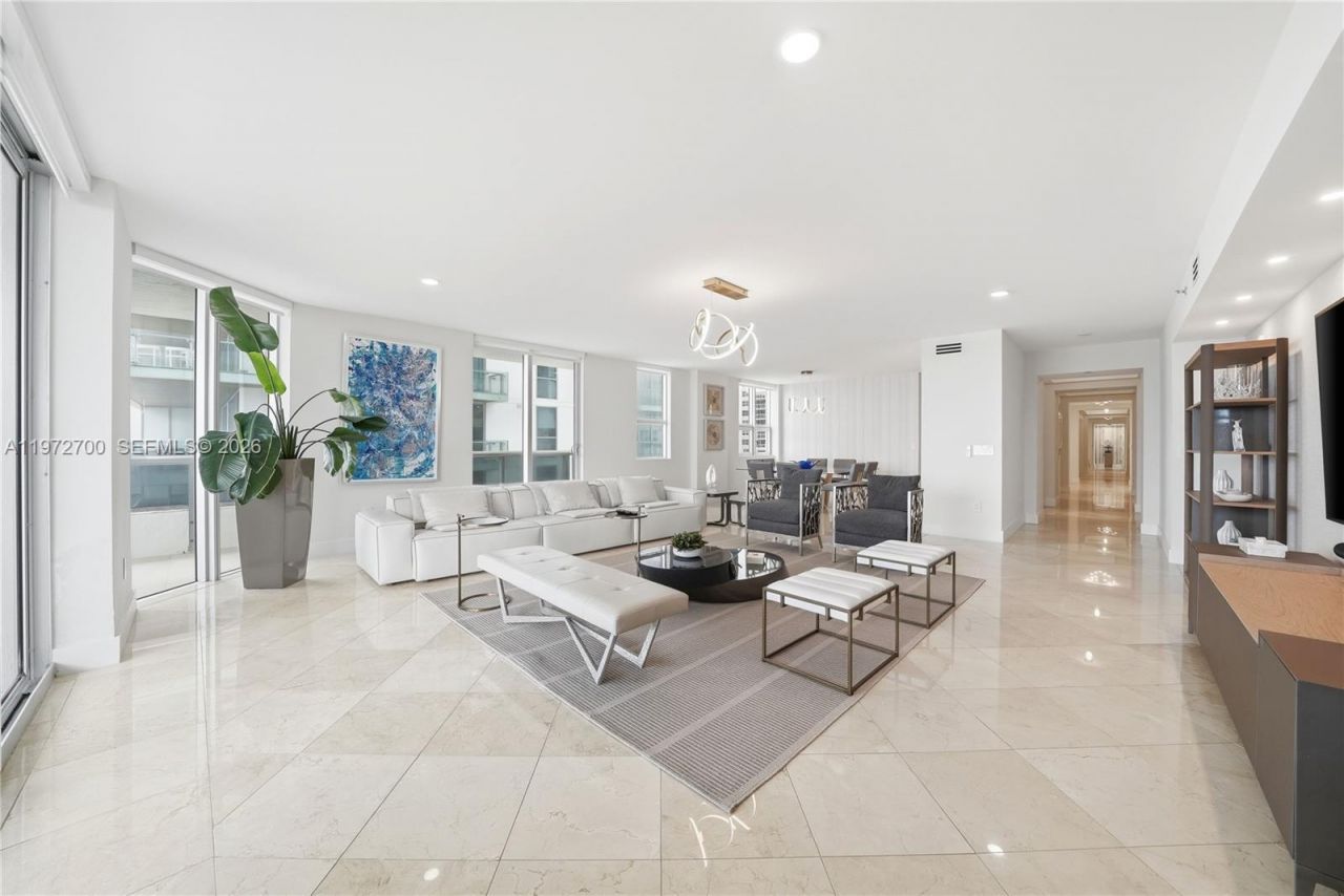 5801 Collins Ave , Unit 700, Miami Beach, FL 33140 Photo