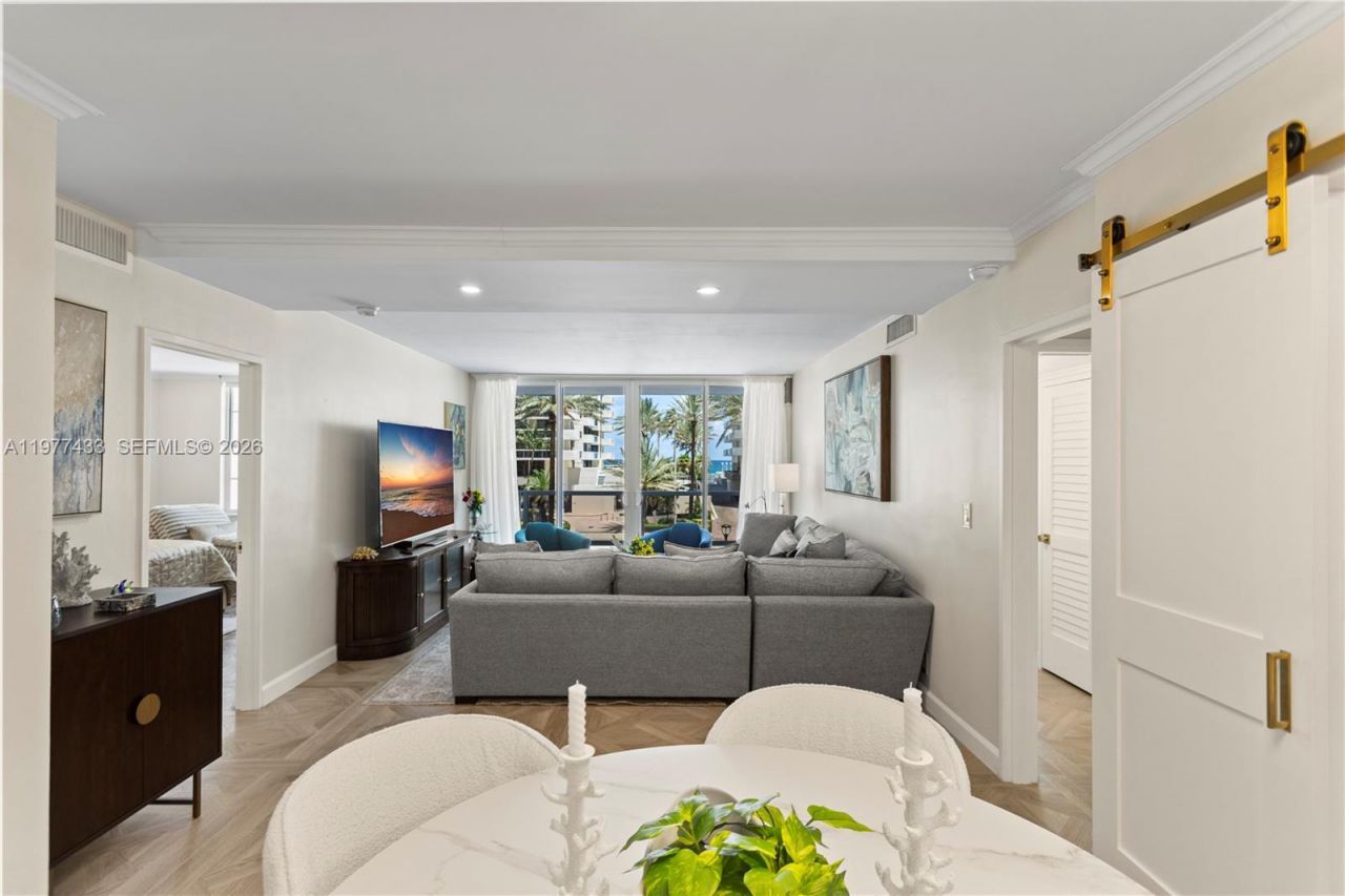 5700 Collins Ave , Unit 3A, Miami Beach, FL 33140 Photo