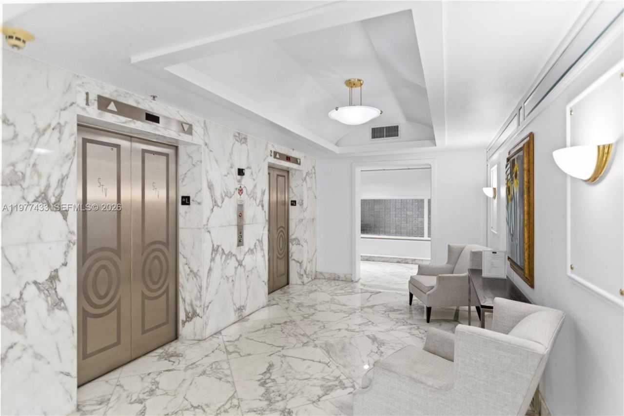 5700 Collins Ave , Unit 3A, Miami Beach, FL 33140 Photo