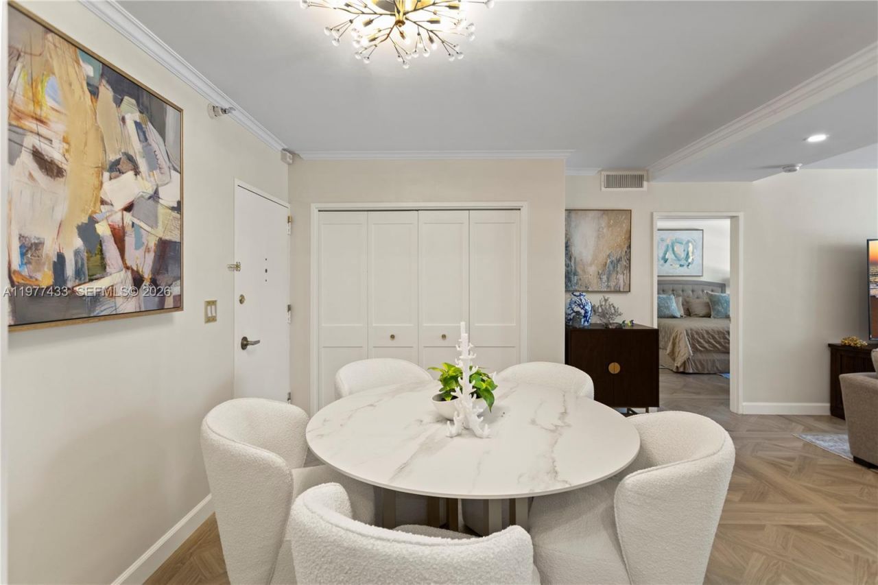 5700 Collins Ave , Unit 3A, Miami Beach, FL 33140 Photo