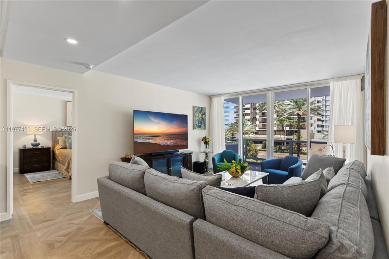 5700 Collins Ave , Unit 3A, Miami Beach, FL 33140 Photo