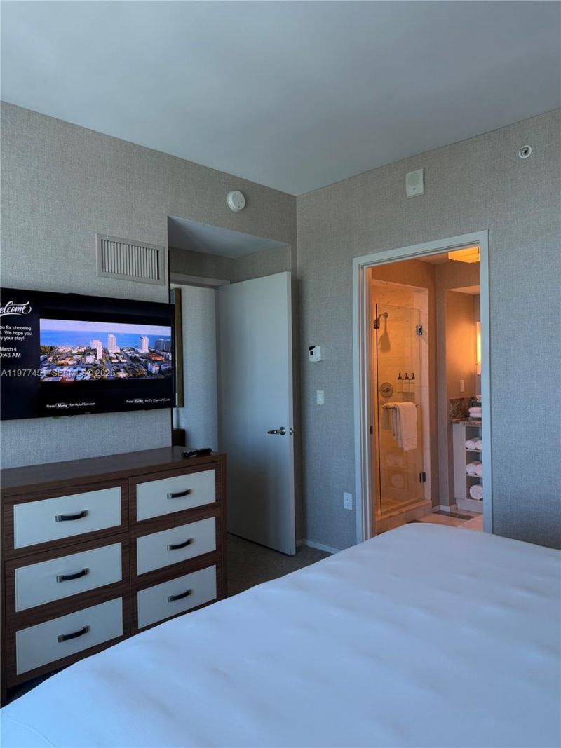 551 N Fort Lauderdale Beach Blvd, Unit R2201, Fort Lauderdale, FL 33304 Photo