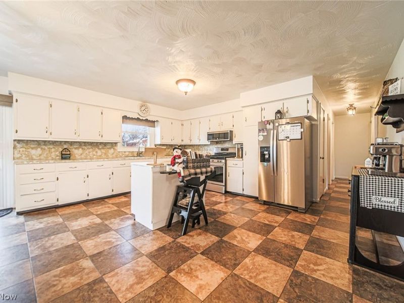 9718 James Road , Fredericksburg, OH 44627 Photo 11