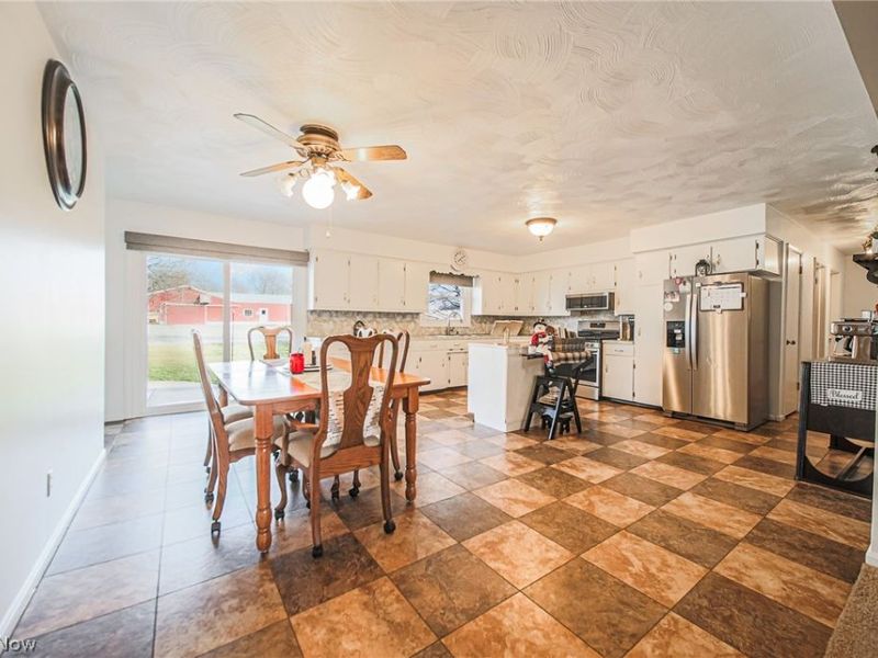 9718 James Road , Fredericksburg, OH 44627 Photo 12