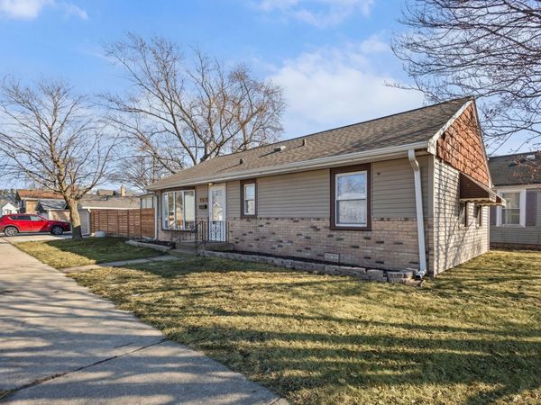 9301 S 54th Court , Oak Lawn, IL 60453
