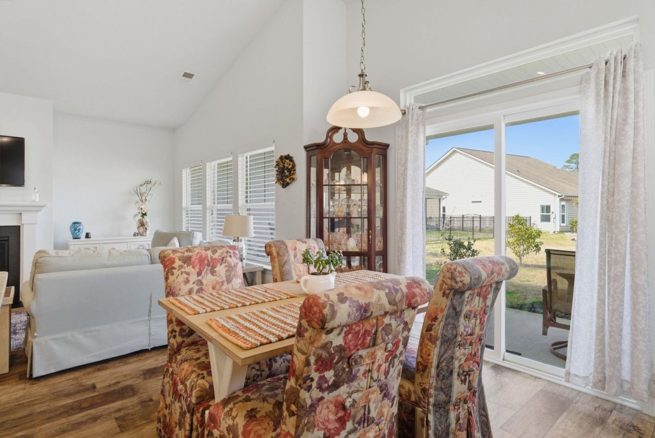 5306 Abbey Park Loop Photo 19