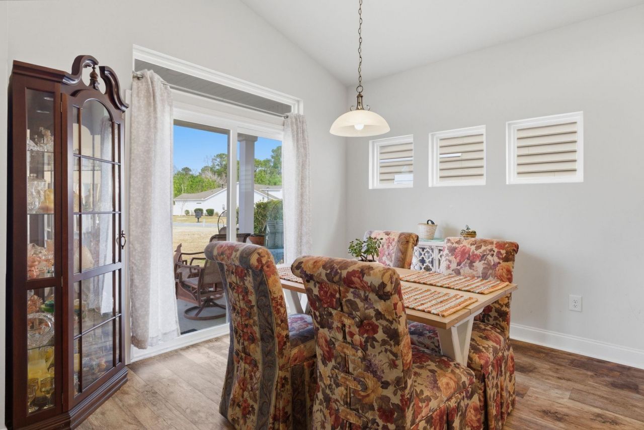 5306 Abbey Park Loop Photo 20