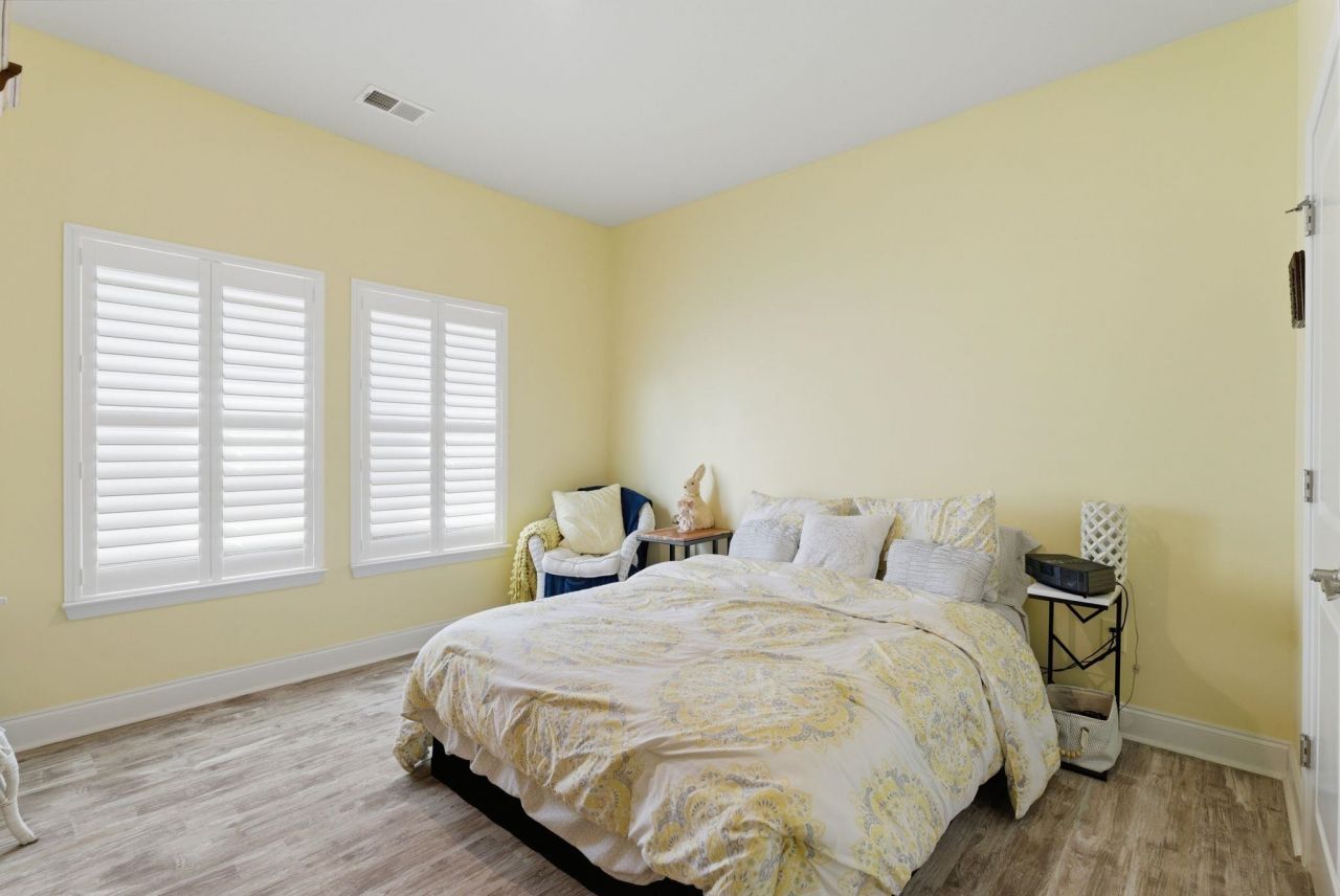 5306 Abbey Park Loop Photo 21