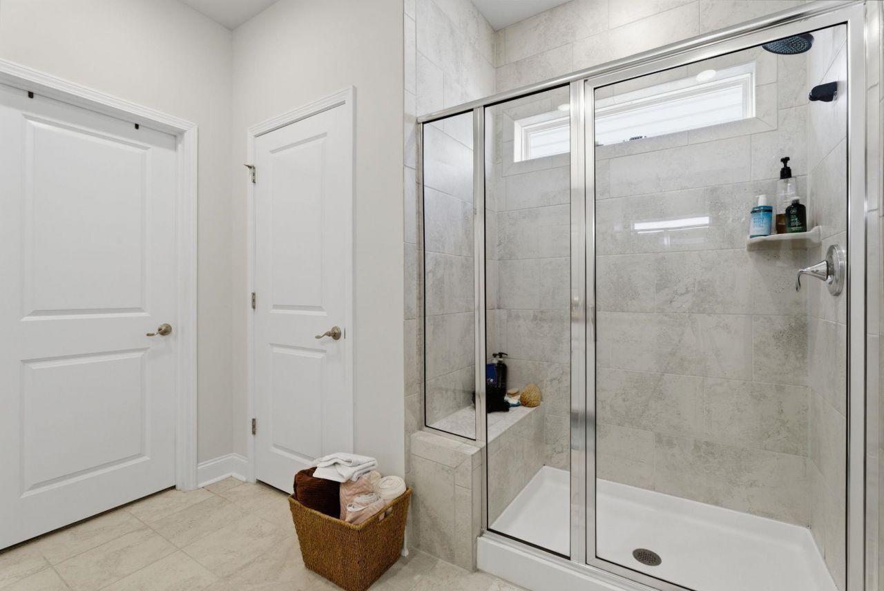 5306 Abbey Park Loop Photo 32