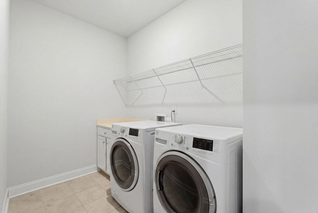 5306 Abbey Park Loop Photo 35