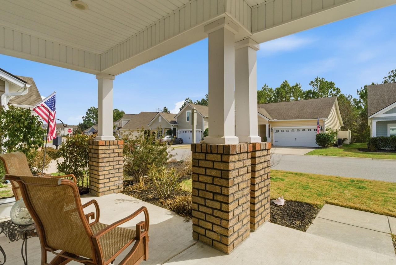 5306 Abbey Park Loop Photo 4