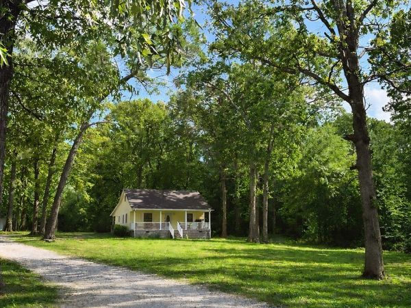 4342 New Manchester Hwy , Tullahoma, TN 37388