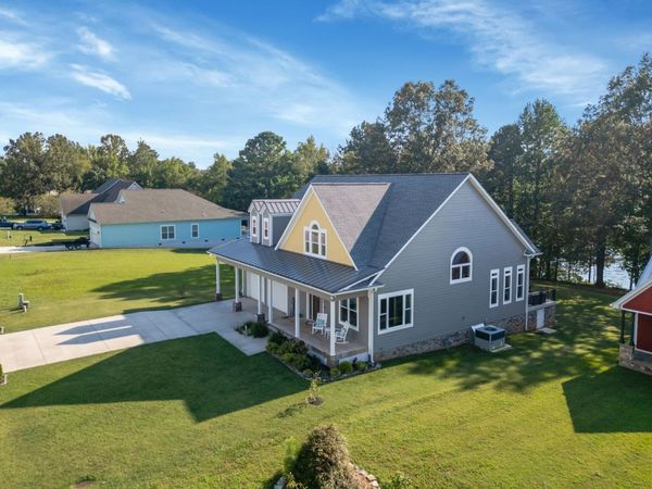 155 Cypress Point Dr , Winchester, TN 37398