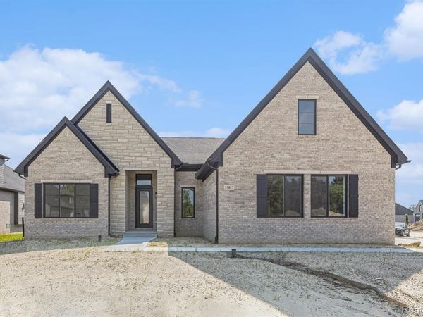 57382 Meadowridge Drive, Washington Twp, MI 48094