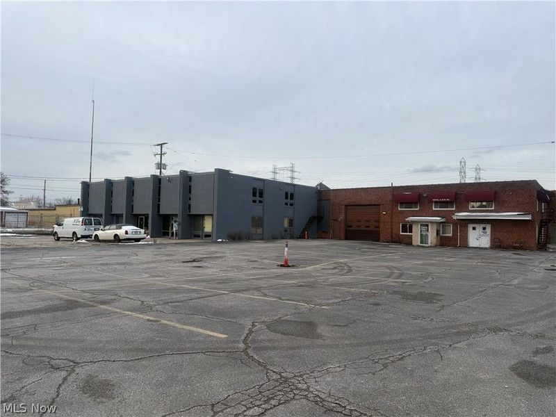11350 Brookpark Road, Unit 2, Brooklyn, OH 44130 Photo 1