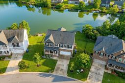 483 Gauley Drive photo 4