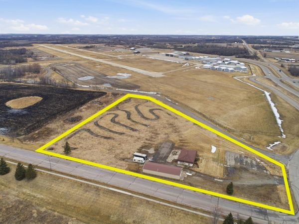 2900 Airport Drive W, Faribault, MN 55021