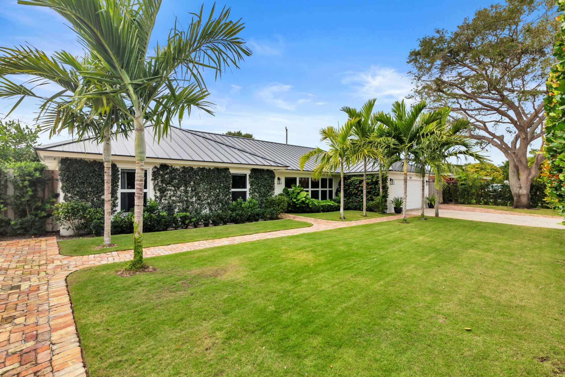 7521 Edgewater Circle, Lake Clarke Shores, FL 33406 Photo