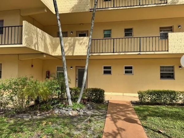 351 Cambridge Rd, Unit 104, Hollywood, FL 33024