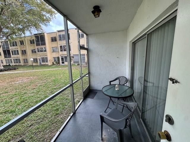 351 Cambridge Road, Unit 104, Hollywood, FL 33024 Photo