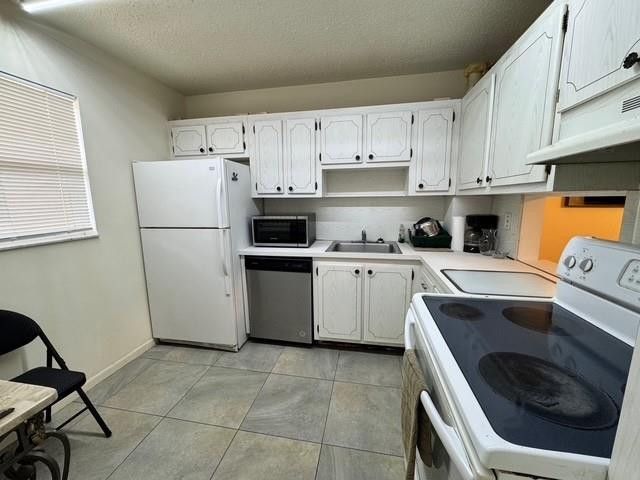 351 Cambridge Road, Unit 104, Hollywood, FL 33024 Photo