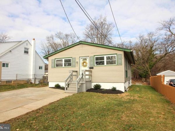 621 E EVESHAM ROAD, MAGNOLIA, NJ 08049