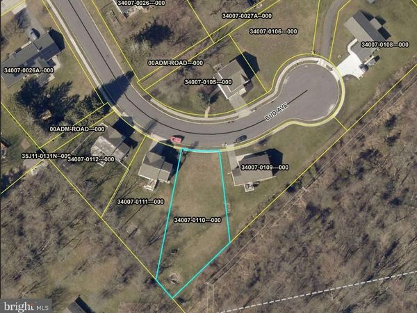 29 BUD AVENUE, NEW OXFORD, PA 17350