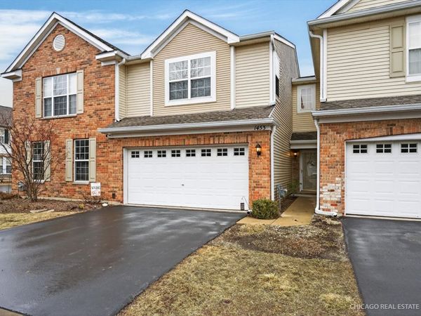 1453 Millbrook Drive , Algonquin, IL 60102