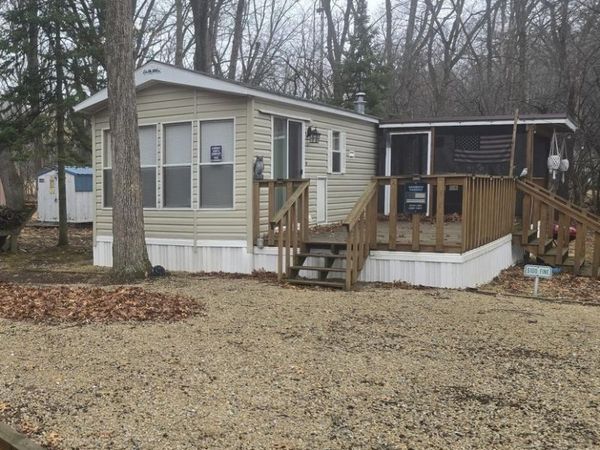 17/20 & 21 Woodhaven , Sublette, IL 61367