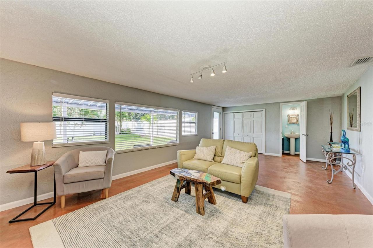 6000 Bayou Grande Boulevard Ne, Saint Petersburg, FL 33703 Photo