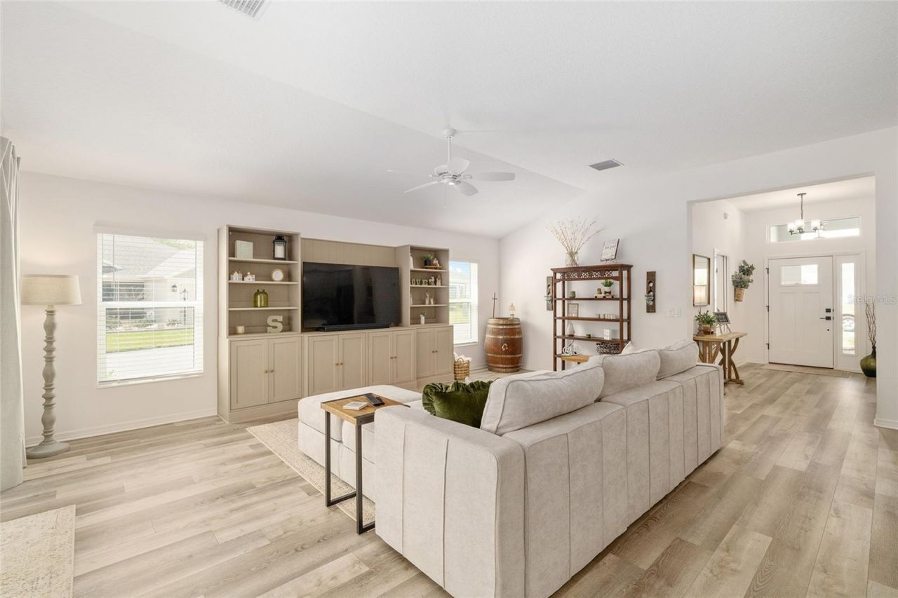 1661 Vanbeck Circle, The Villages, FL 34762 Photo