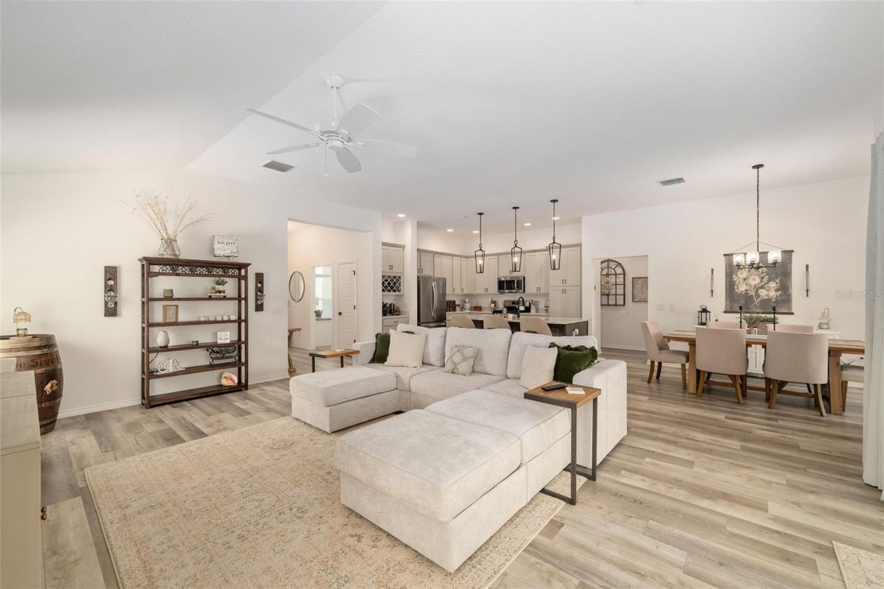 1661 Vanbeck Circle, The Villages, FL 34762 Photo