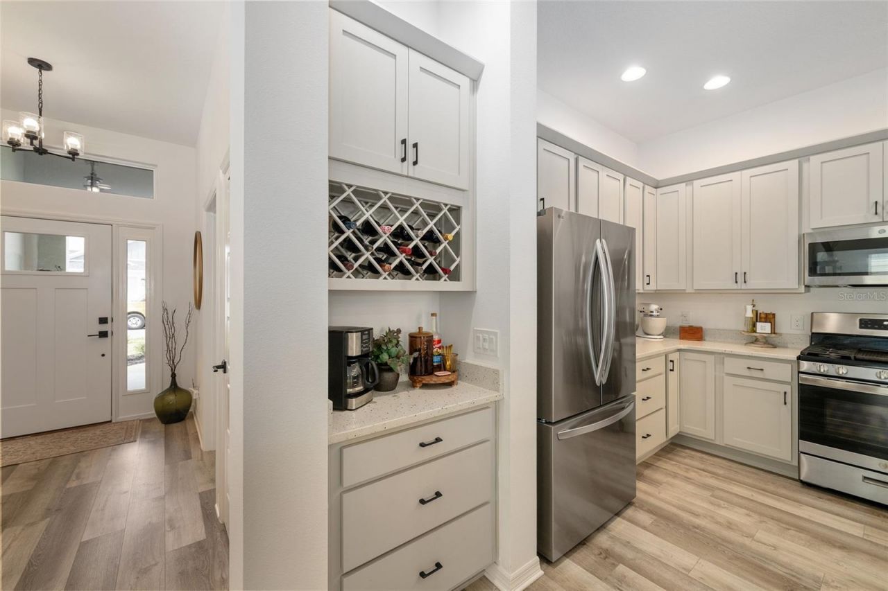 1661 Vanbeck Circle, The Villages, FL 34762 Photo