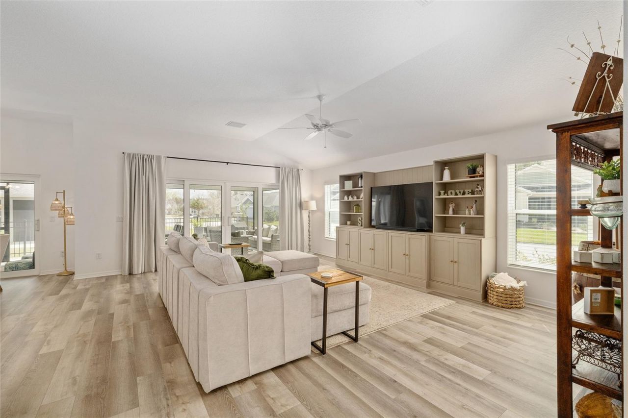 1661 Vanbeck Circle, The Villages, FL 34762 Photo