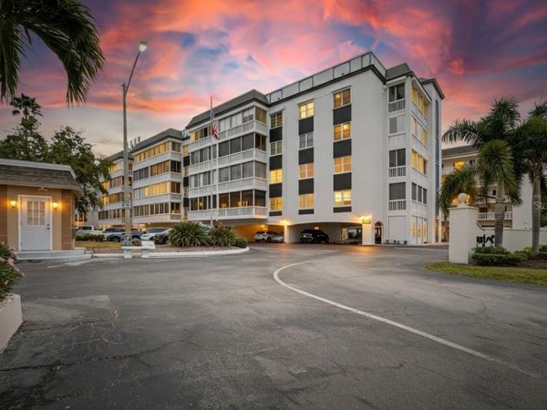 131 BLUFF VIEW DRIVE , Unit #203, BELLEAIR BLUFFS, FL 33770